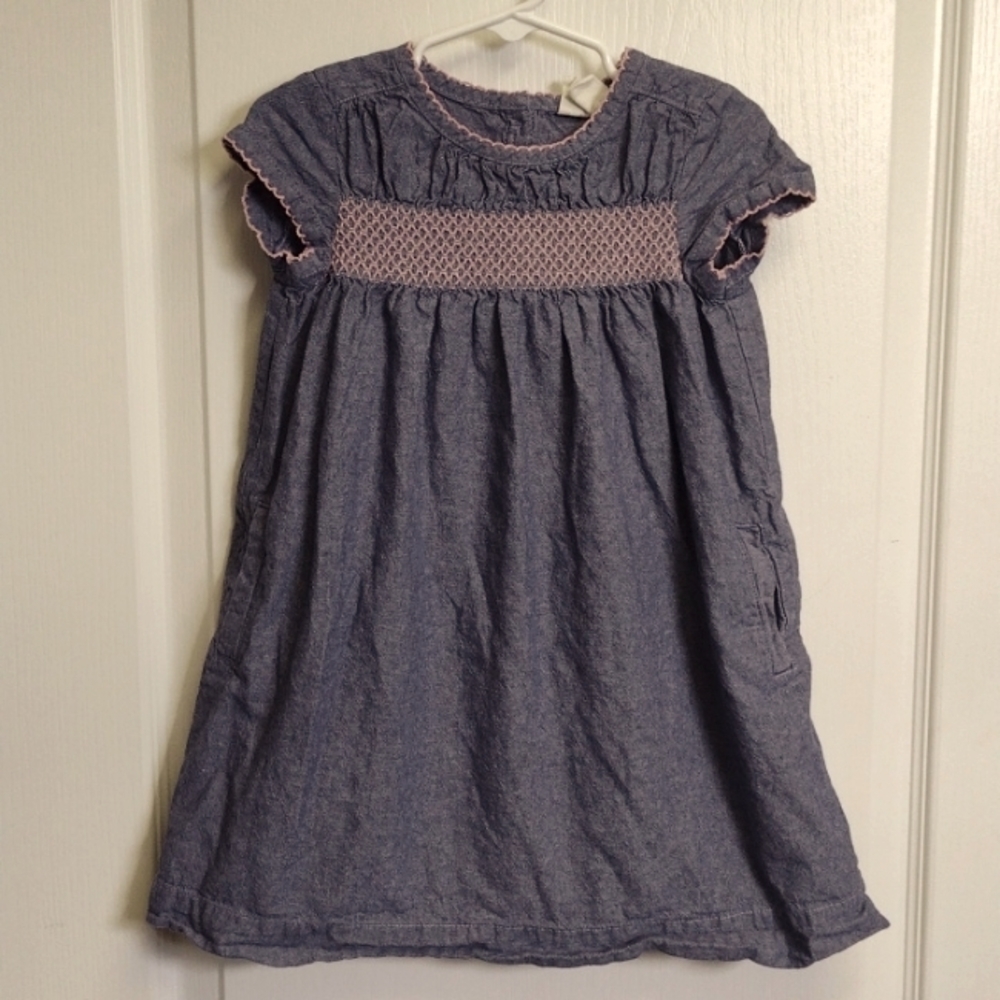 𝅺mini Boden, Beautiful blue with pink smocked top toddler dress